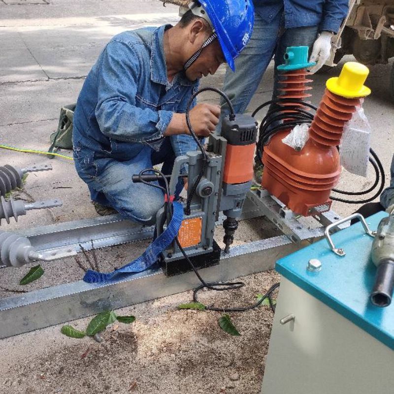 Máy khoan từ có taro 30mm 2380W DBK TN-30RE