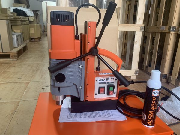 Giới thiệu về máy khoan từ có taro 40mm 2790W DBK TN-40RE