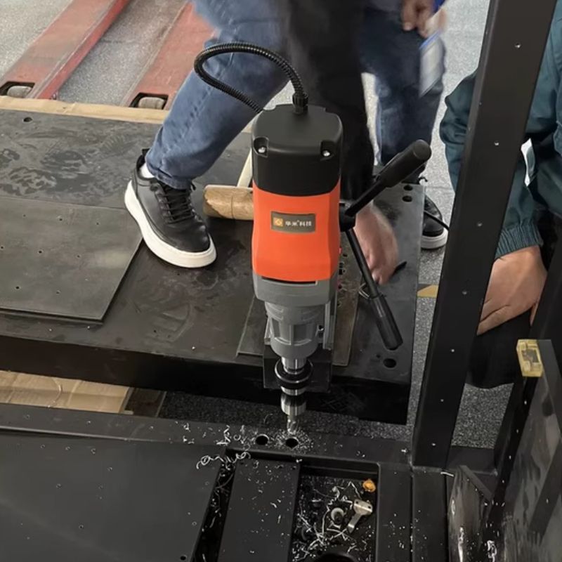 Đặc điểm vượt trội máy khoan từ DBK TN-18E (1810W, 18mm)