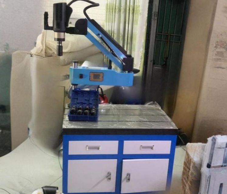 Thông số ấn tượng của máy taro cần điện trục đứng M3-M16 DBK-M316