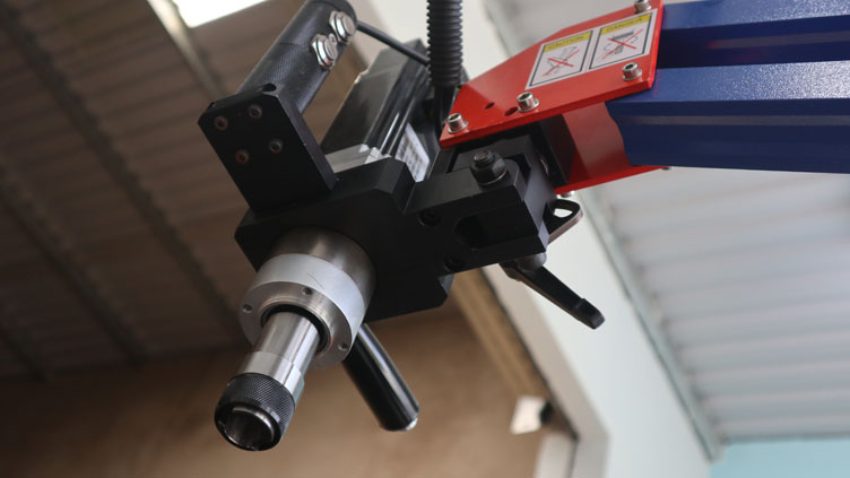 Máy taro điện M12 DBK ETU-12-1200 (600W)