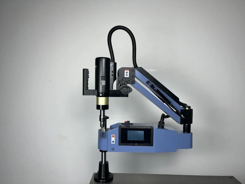 Máy taro điện trục đứng M3-M20 DBK-M320