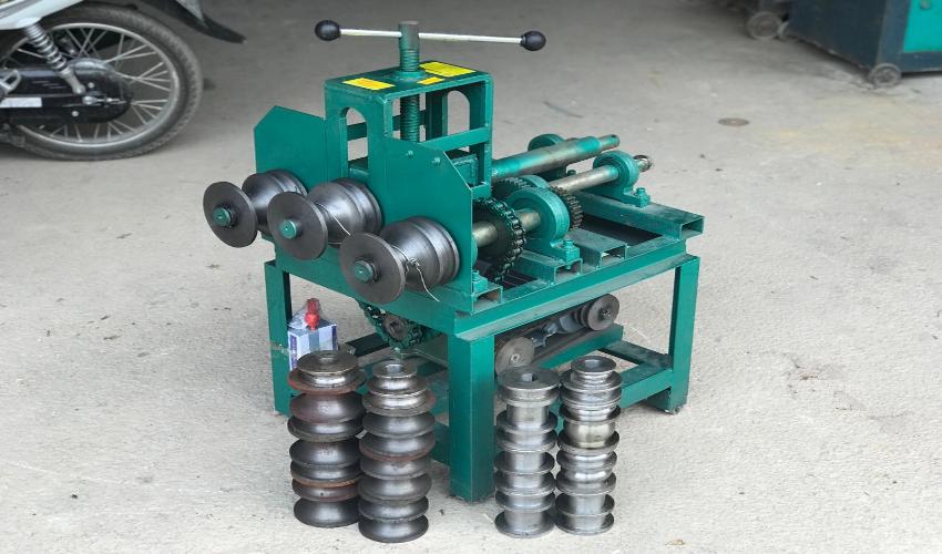 Máy uốn ống 3 trục 1