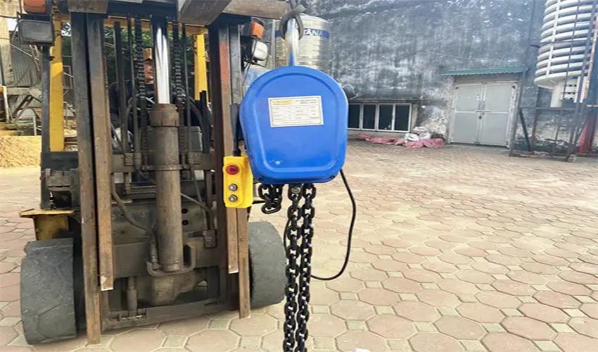 Pa lăng xích điện 220V 3