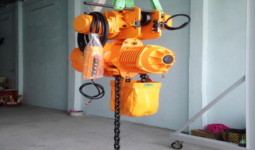 Pa lăng xích điện di chuyển 1