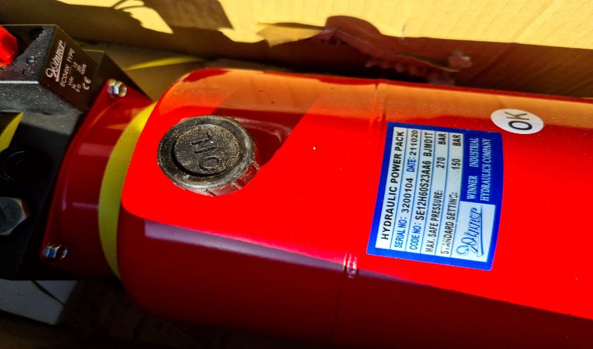 Thùng dầu thủy lực (cấu tạo bộ nguồn thủy lực)