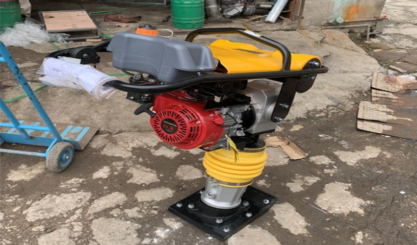 Bảng giá máy đầm cóc 3