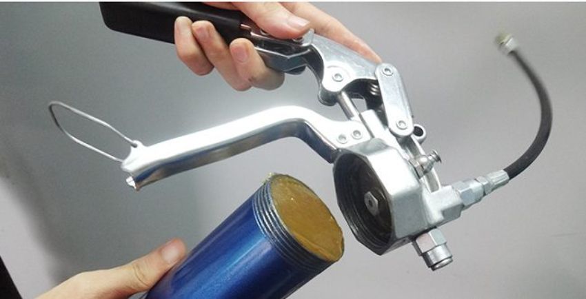 Bơm mỡ cầm tay mini 10