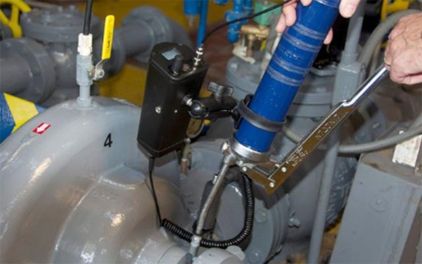 Bơm mỡ cầm tay mini 14