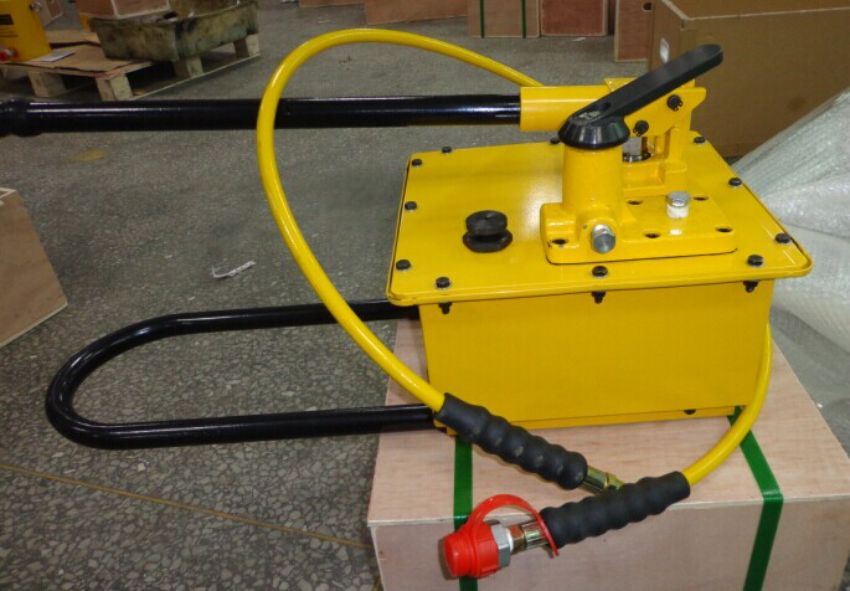 Bơm tay thủy lực 2 chiều 7 lít dầu TLP HHB-7000S 4