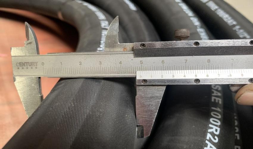 Cách đo đường kính trong và ngoài bằng thước cặp