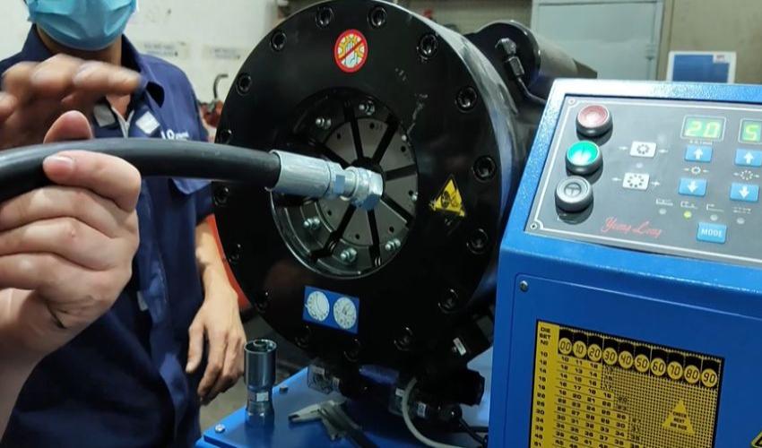 Sau khi bấm ống thủy lực xong cần làm gì?