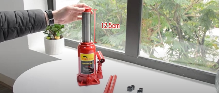 Khả năng nâng vật trọng tải lớn của con đội thủy lực