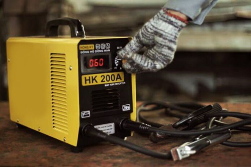 Cấu tạo của máy hàn rút tôn 11