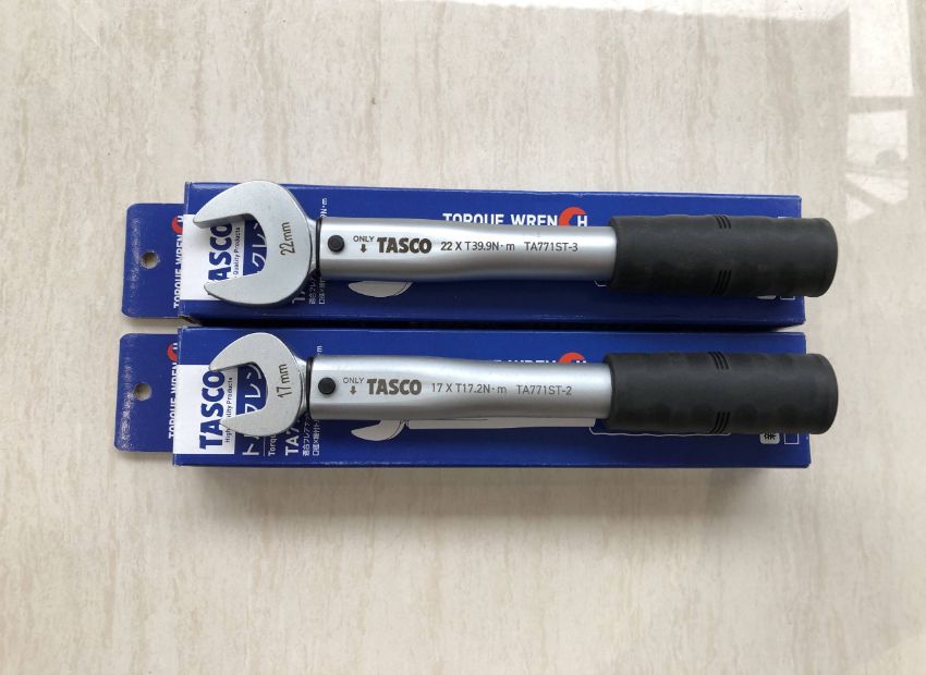 Bộ cờ lê lực điều hòa Tasco TBQ1800-Set