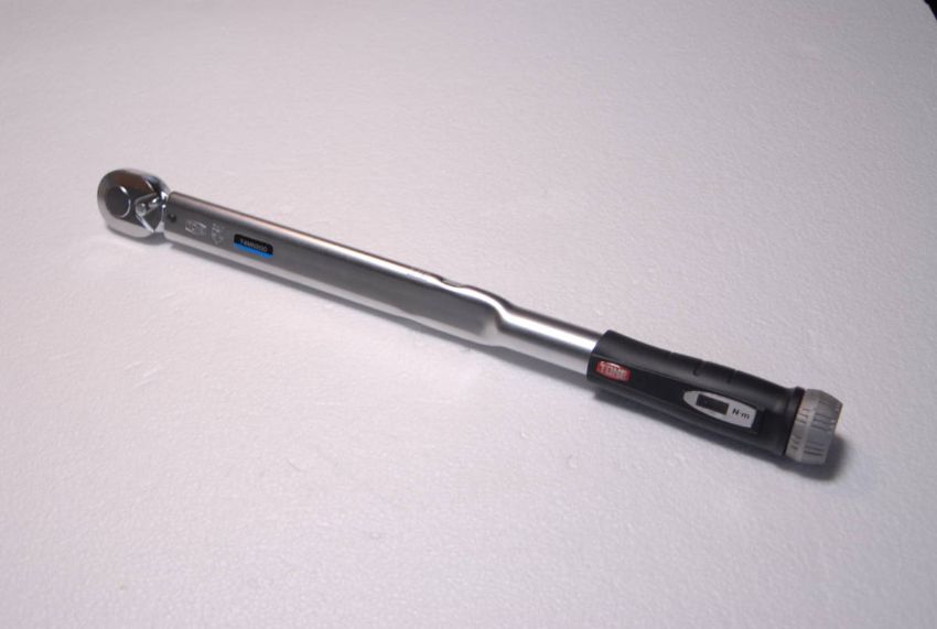 Cờ lê lực Tone 300 NM Model T6MP300