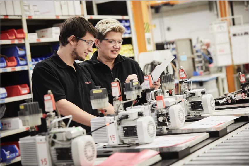 Dịch vụ bảo trì bảo dưỡng bơm hút chân không Leybold 2