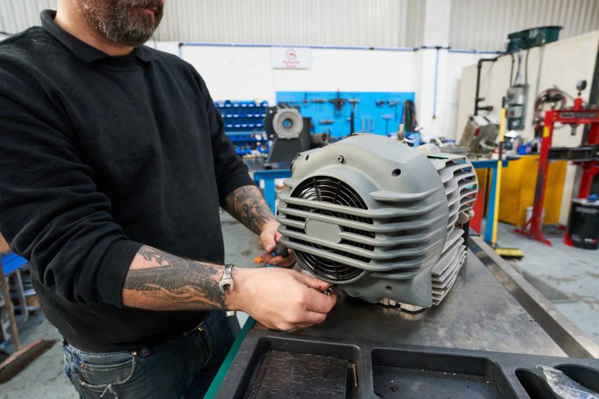 Dịch vụ bảo trì bảo dưỡng bơm hút chân không Ulvac 4