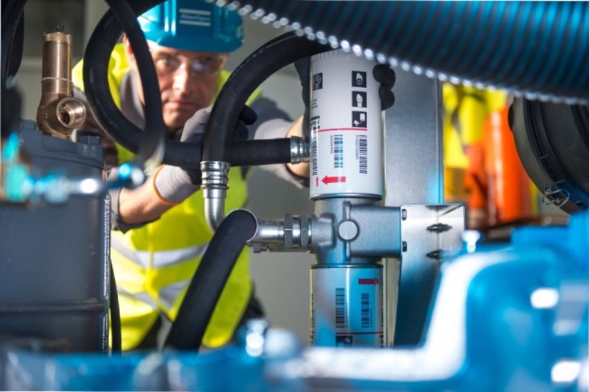 Dịch vụ sữa chữa bơm hút chân không Atlas Copco 3