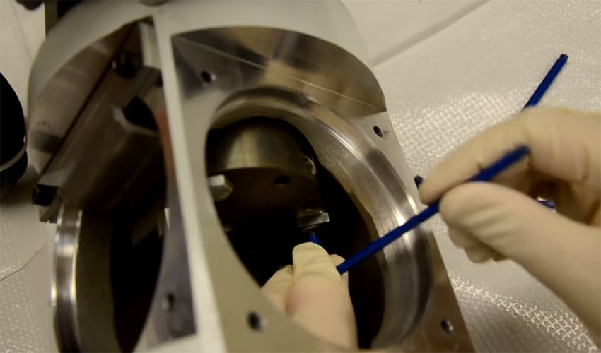 Dịch vụ sữa chữa bơm hút chân không Pfeiffer 3