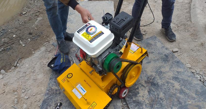 Hướng dẫn sử dụng máy băm nền bê tông 1