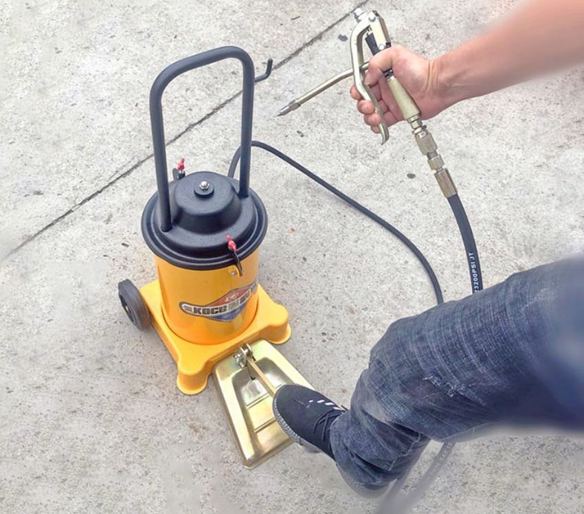 Hướng dẫn sử dụng máy bơm mỡ 5