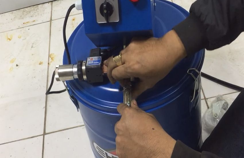 Hướng dẫn sử dụng máy bơm mỡ 12