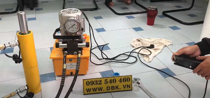 Tháo rời các phụ kiện và kết thúc quá trình