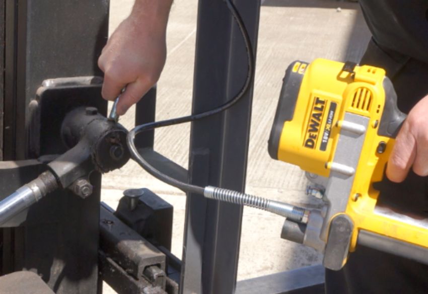 Máy bơm mỡ bò bằng pin 5