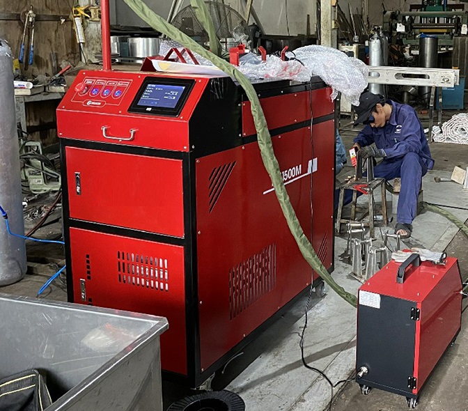 Máy làm sạch bằng tia laser LC1500M