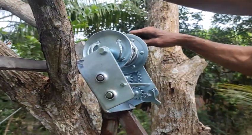 Máy tời hộp số 6