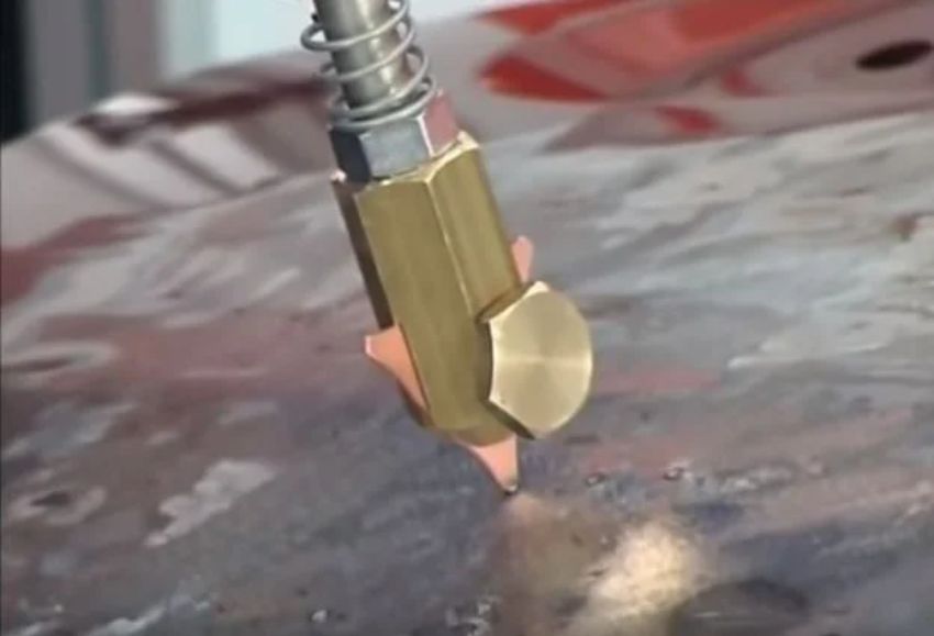 Nguyên lý hoạt động của máy hàn rút tôn 4