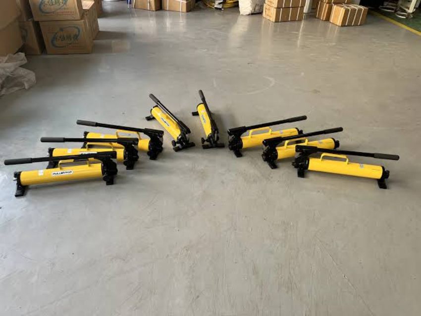 Những lưu ý trước và khi xả khí cho bơm tay thủy lực