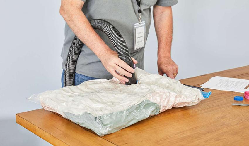 Có nên tái sử dụng túi hút chân