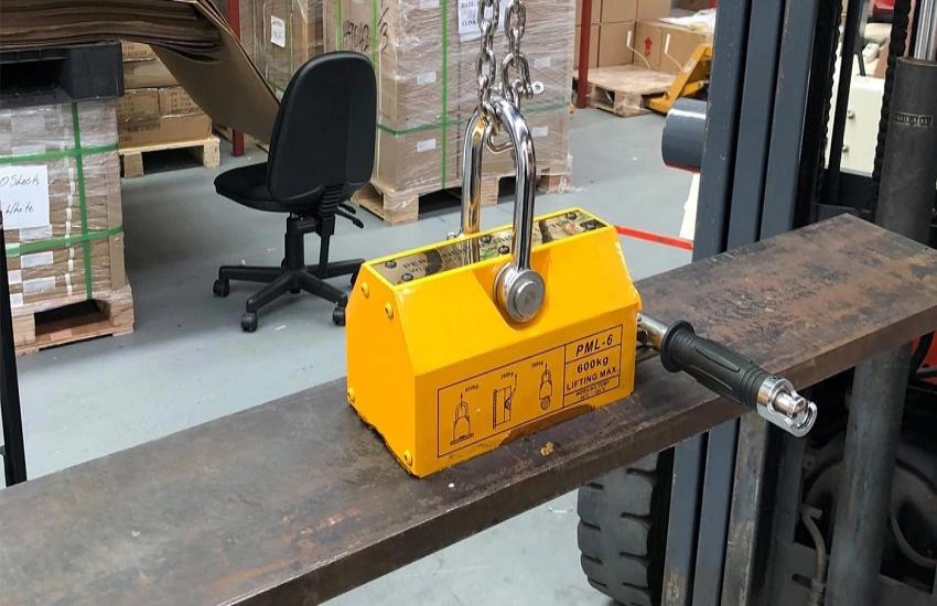 Hướng dẫn sử dụng nam châm nâng tay gạt 3
