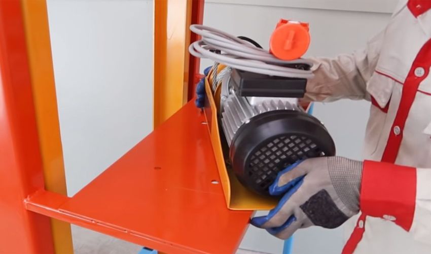 Tời bị rung, giật mạnh khi chạy