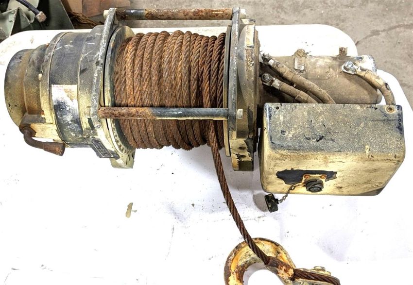 Tời điện 1 tấn cũ 1