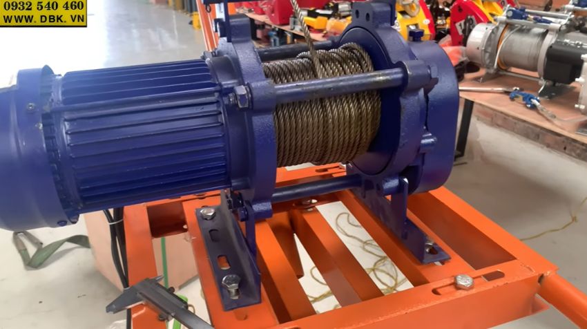 Cách sử dụng máy tời điện 4