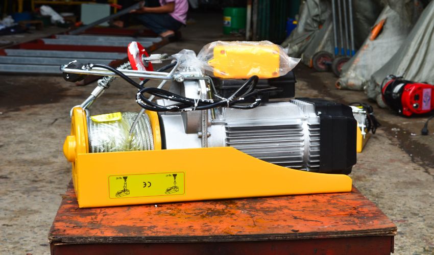 Cố định một chỗ hay cần di chuyển theo công trình