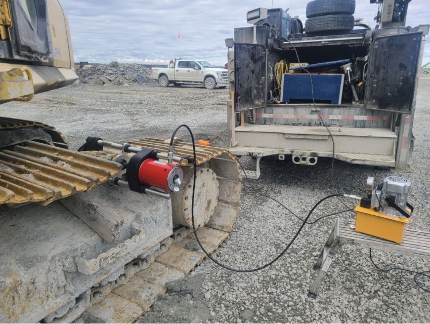 Ứng dụng thực tế máy ép chốt xích thủy lực