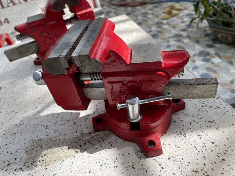 Ưu nhược điểm của ê tô Nhật bãi