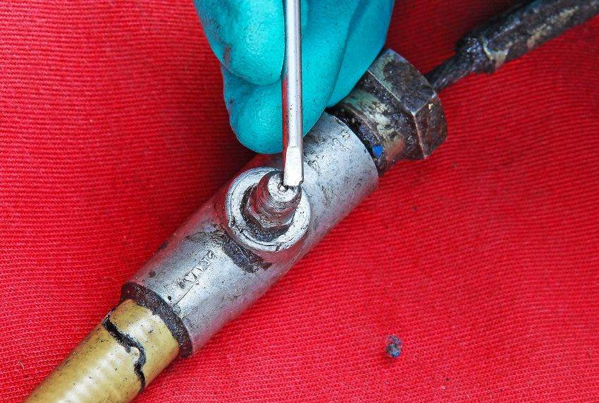 Vì sao đầu bơm mỡ là phụ kiện không thể thiếu?