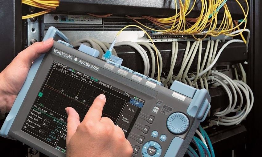 Vì sao máy đo cáp quang OTDR lại quan trọng trong viễn thông