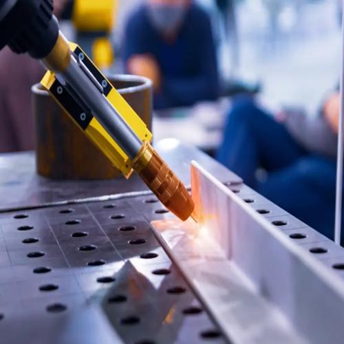Cách sử dụng máy hàn laser