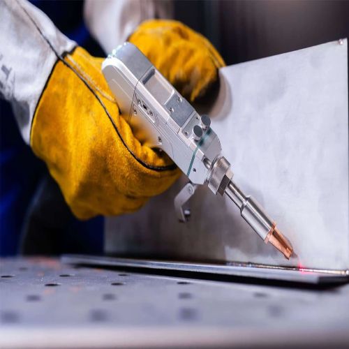 Máy hàn laser và máy hàn MIG khác nhau thế nào?