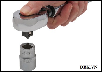 Tại Sao Sử Dụng Đầu Tuýp Mà Không Dùng Cờ Lê