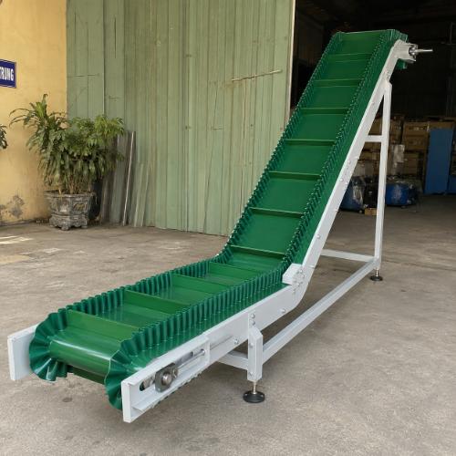 Băng tải nghiêng