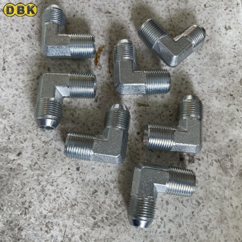 Góc vuông Nhật 17 lồi côn