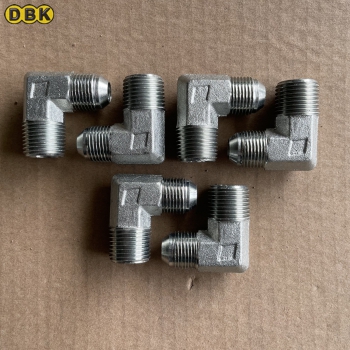 Góc vuông số 8x21 côn