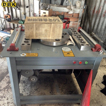 Máy uốn sắt thép GW50